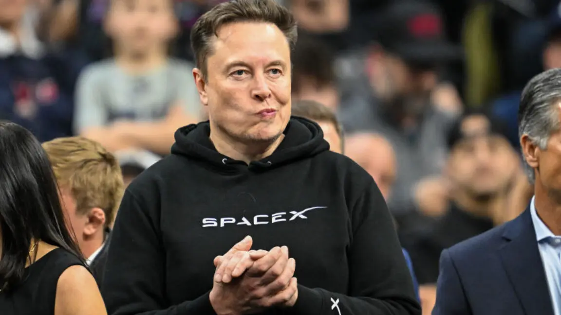 Elon Musk'ın Yapay Zeka Şirketi xAI'den Büyük Darbe: Kaliforniya'nın Veri Şeffaflık Yasası Önünde Duramadı
