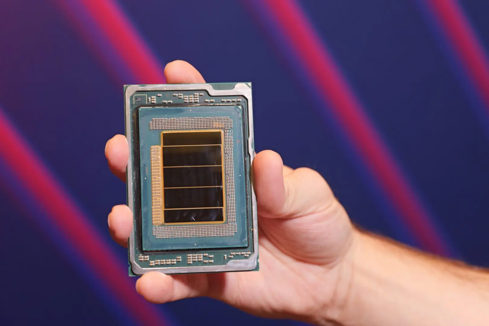 Intel'den Sürpriz Hamle: 6G ve Kenar Yapay Zeka İçin Yeni Nesil Xeon İşlemciler Tanıtıldı!