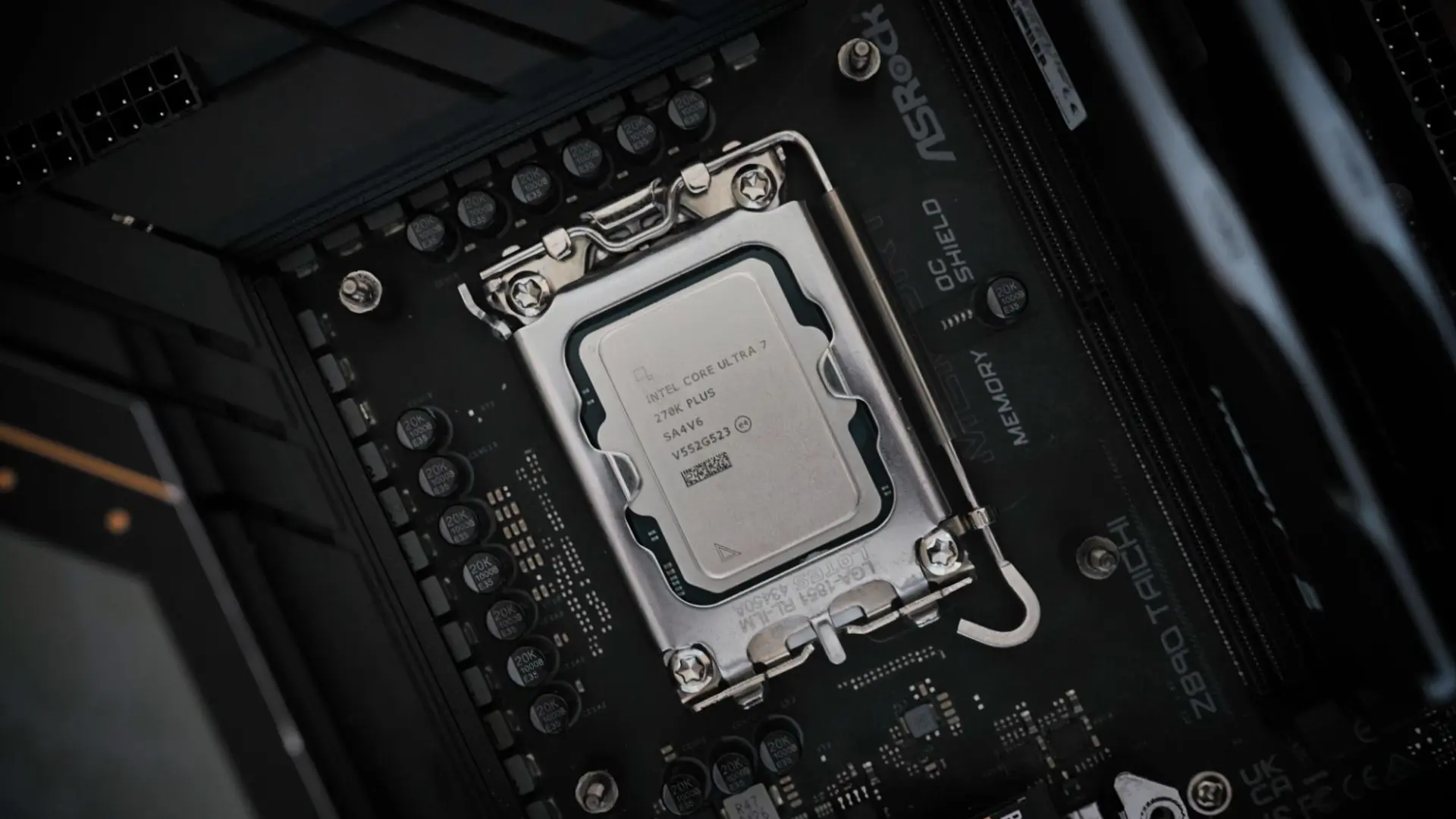 Intel'in iBOT'u Performansı Uçuruyor: Geekbench Testlerinde %30'a Varan Artış!