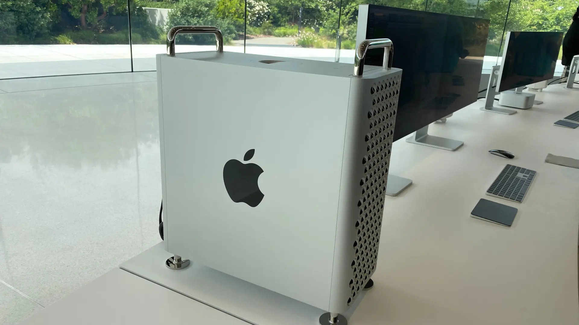 Apple Mac Pro Devrine Son Verdi: 20 Yıllık Efsane Yerini Yenilikçi Çözümlere Bırakıyor