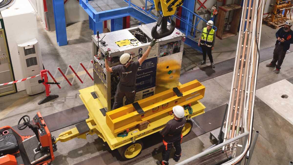 Fizikte Yeni Bir Dönem: Kamyonla Taşınan İlk Antialan