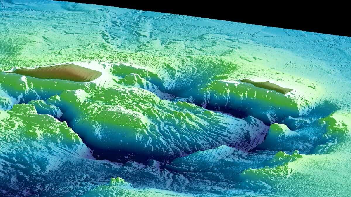 Japonya'daki Süper Yanardağ Sakince Yeniden Doluyor: Bilim İnsanları Tehlikeyi İzliyor