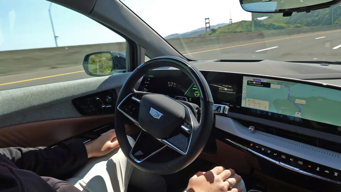 Bir Milyar Mil: GM'in Super Cruise Sistemi Tarihi Bir Kilometre Taşını Geride Bıraktı