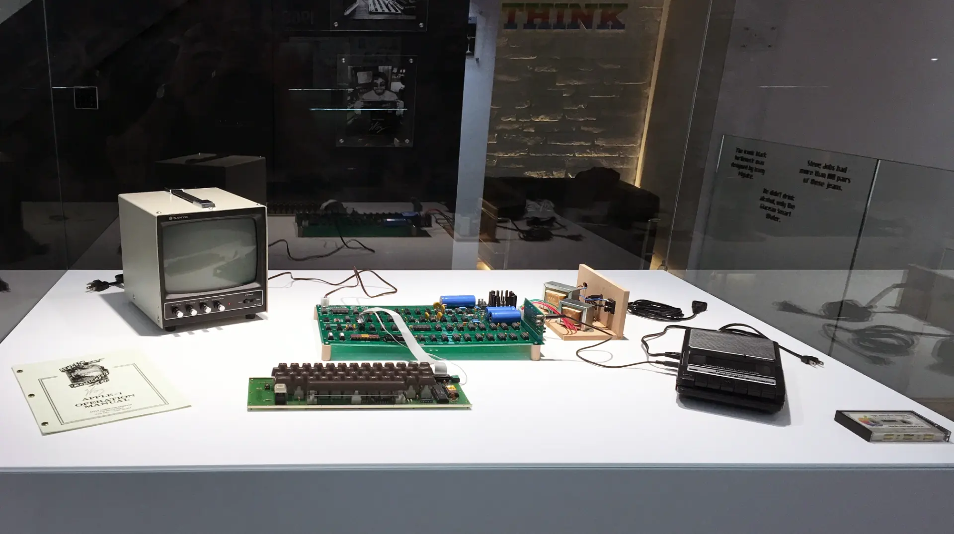 Apple 50 Yaşında: Hobi Bilgisayarlarından Dünya Devine Yolculuk