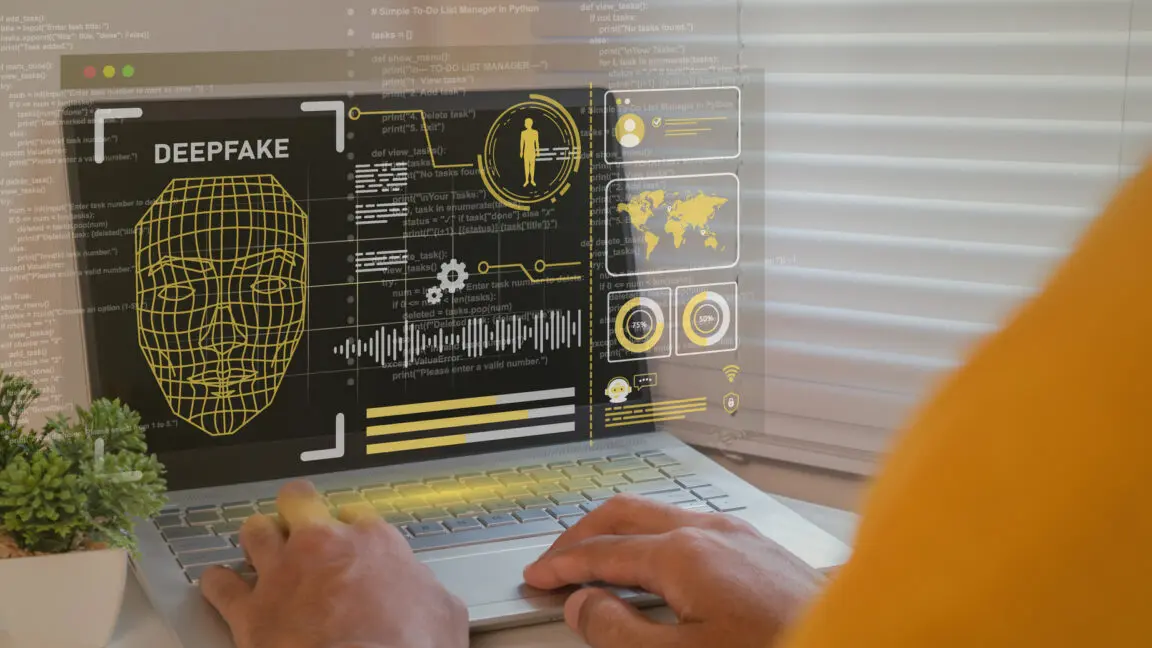 Polis Memuru, Sürücü Belgelerindeki Fotoğrafları Kullanarak Yapay Zeka Pornografisi Üretmiş: SKANDAL ORTAYA ÇIKTI!