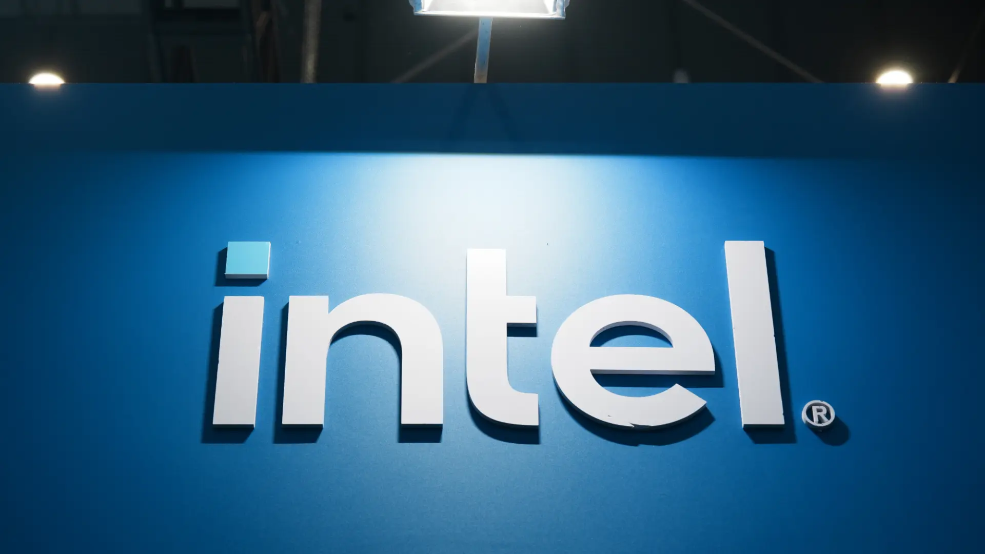 Intel'den PC Üreticilerine Kritik Uyarı: Yeni Nesil İşlemciyi Kullanmazsanız Tedarik Duracak!