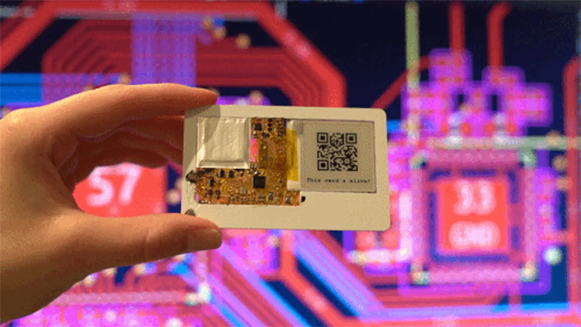 Kredi Kartı Boyutunda Bilgisayar: Muxcard Cebinizde Yeni Bir Dönem Başlatıyor!