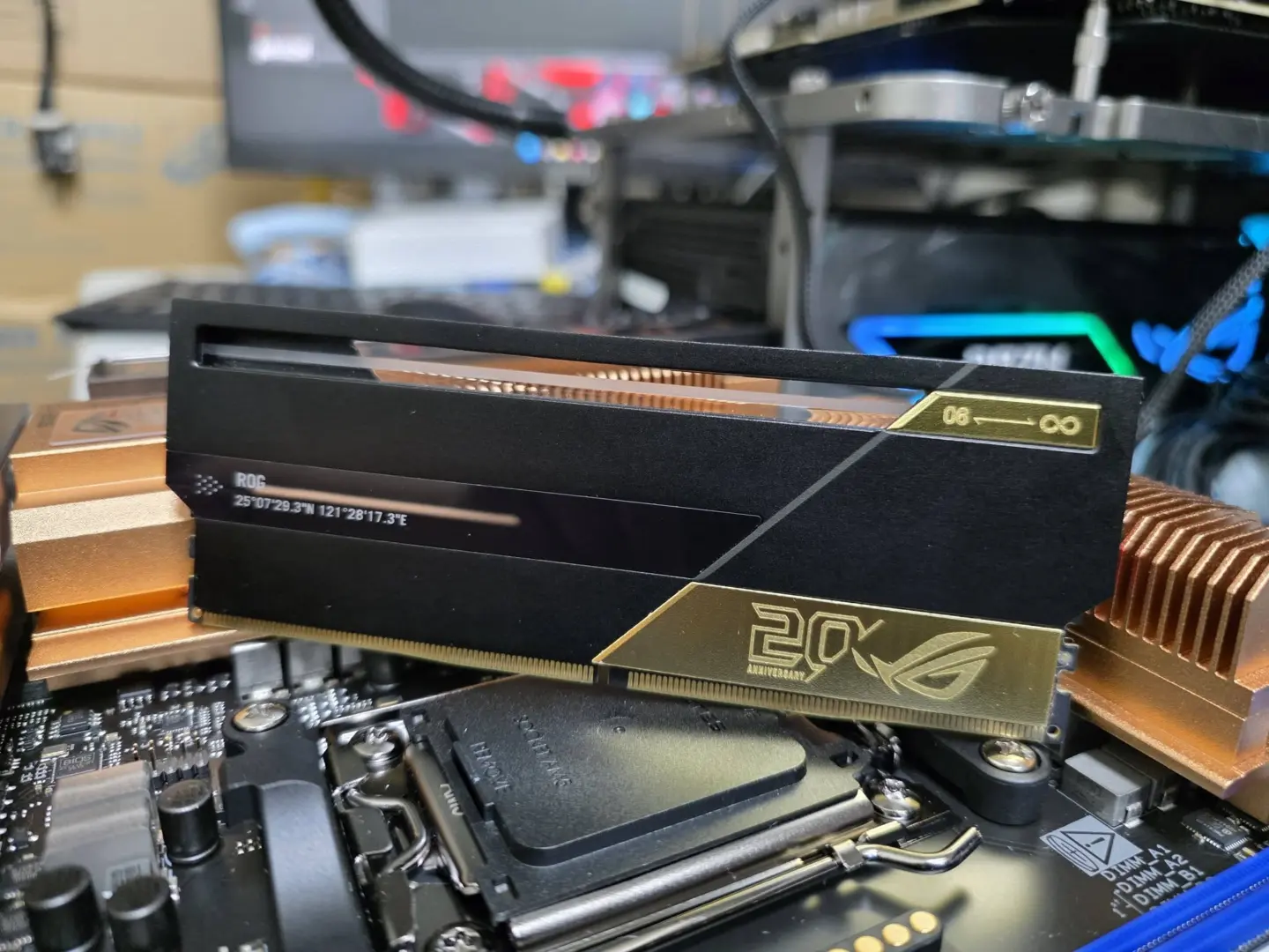 ASUS ROG DDR5 Bellekler, 8800 MT/s Hıza Ulaştı: Yeni Bir Devir Başlıyor!