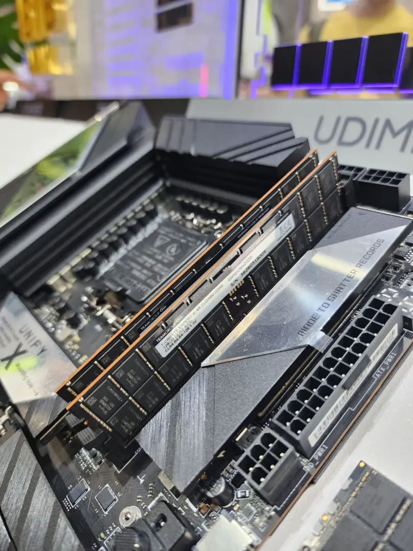 Teamgroup'tan Hafızalara Odak: Karbon Fiber Tasarımlar, Ahşap Dokular ve 128 GB'a Kadar CUDIMM!