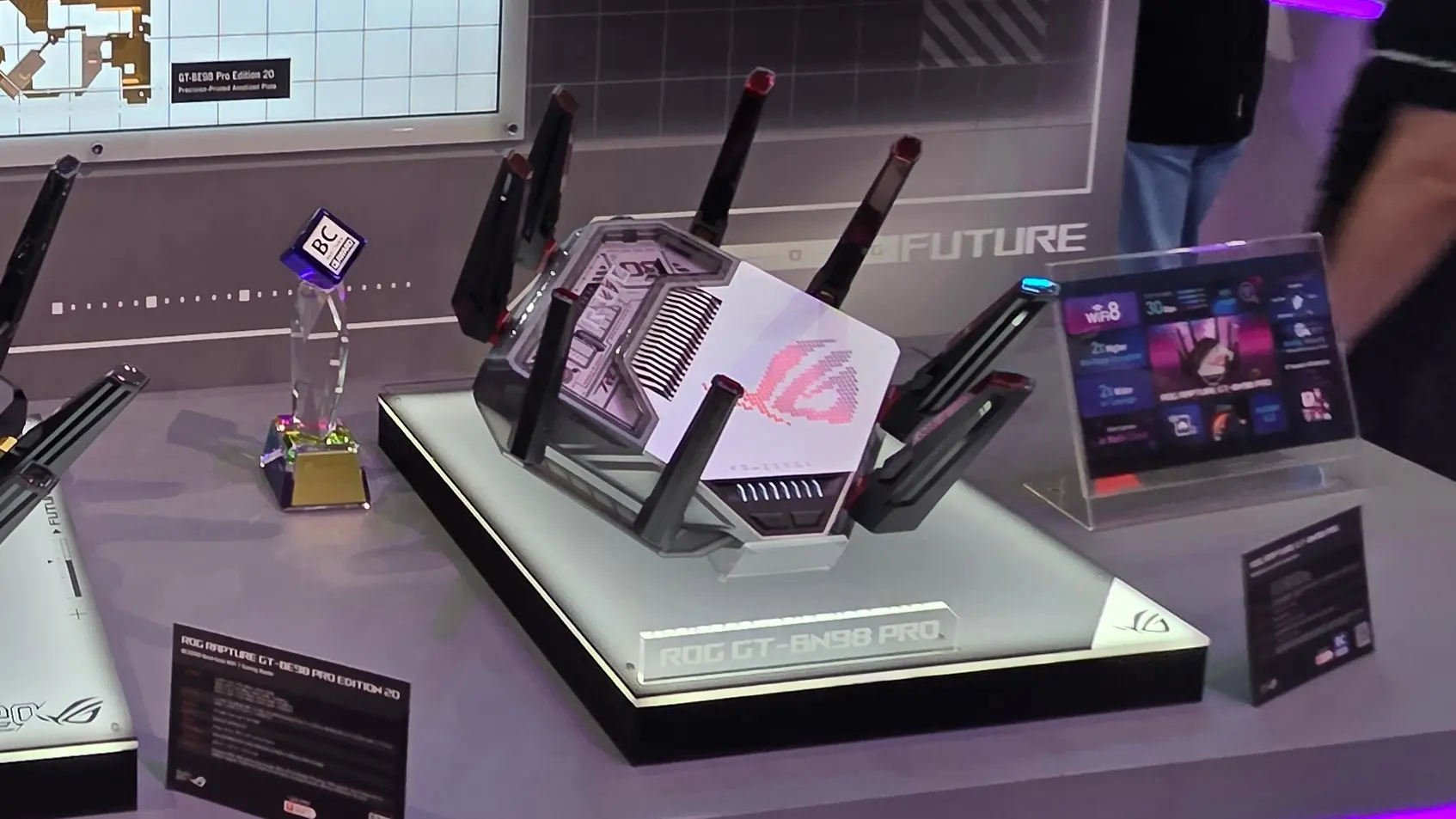 Asus'tan Wi-Fi 8 Devrimi: ROG Rapture GT-BN98 Pro ile İnternet Hızınız İkiye Katlanıyor!