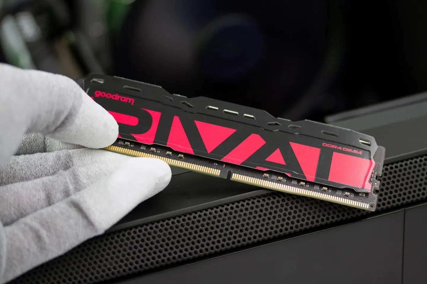 PC Toplarken RAM Bulmak İmkansızlaştı: Goodram 4 GB DDR4 ile Geri Dönüyor!