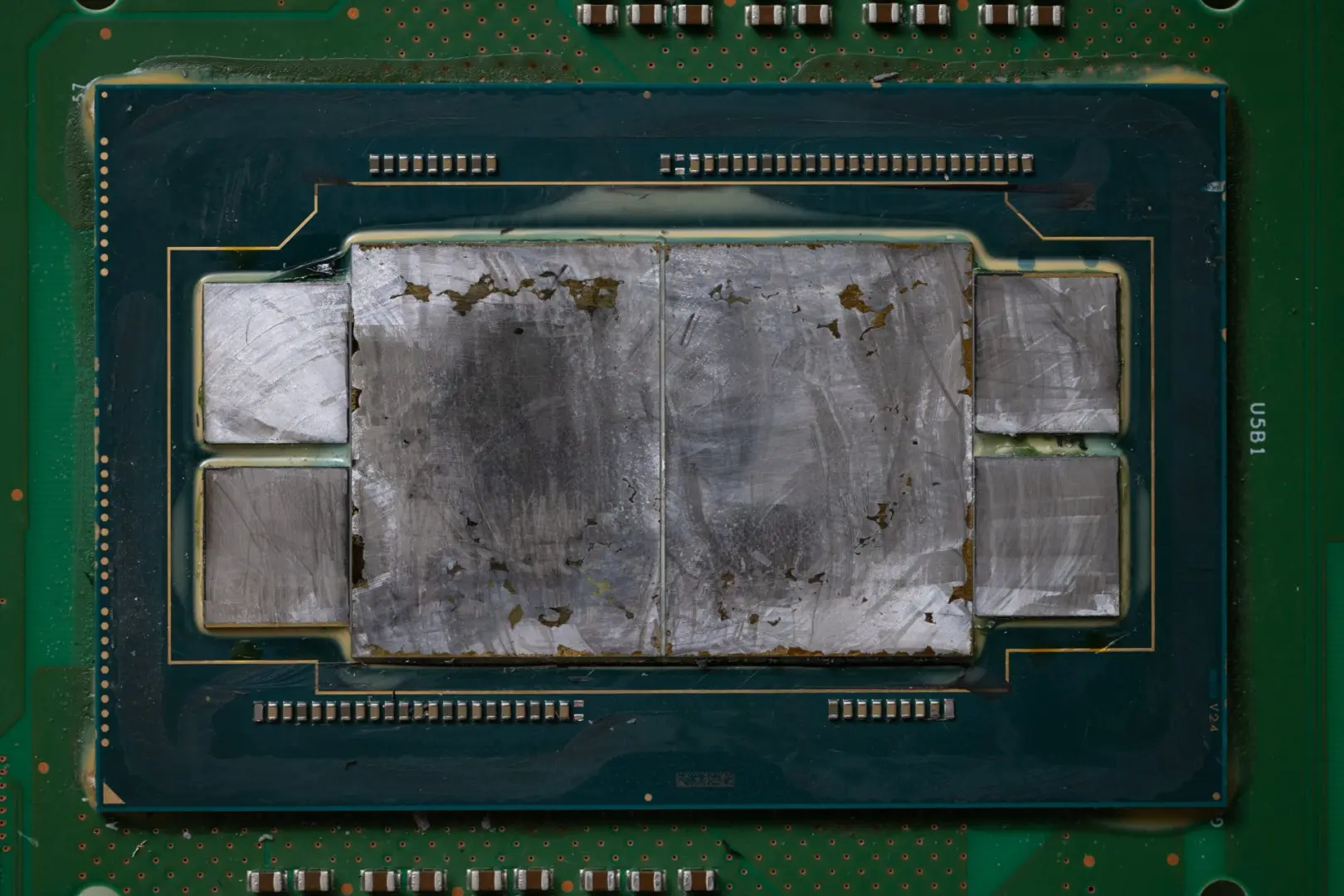 İptal Edilen Intel Arctic Sound GPU'su Ortaya Çıktı: Çift Çip ve HBM2E Bellekle Yeniden Görüldü!
