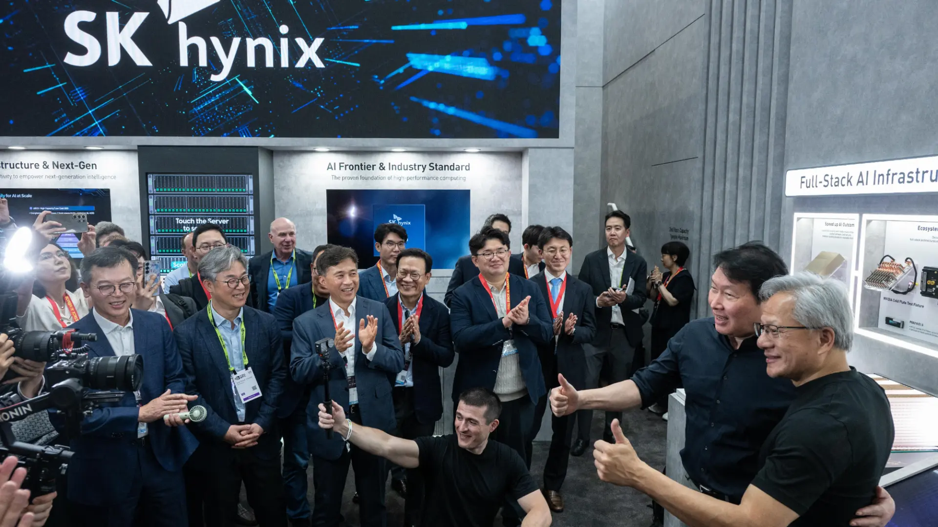 SK Hynix Belleğini İkiye Katlıyor: Yapay Zeka Kaynaklı Kıtlık 2030'a Kadar Sürecek!