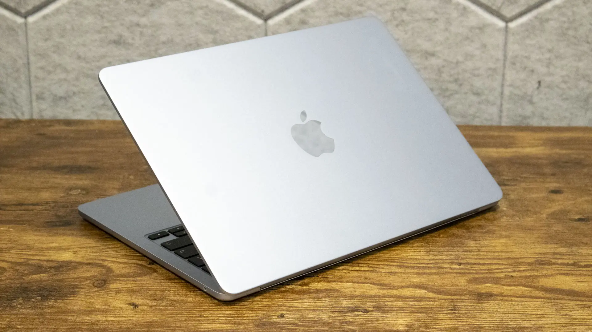 Apple'dan Sektörü Şok Eden Fiyat Artışları: Mac ve iPad'lere Zam Geldi!