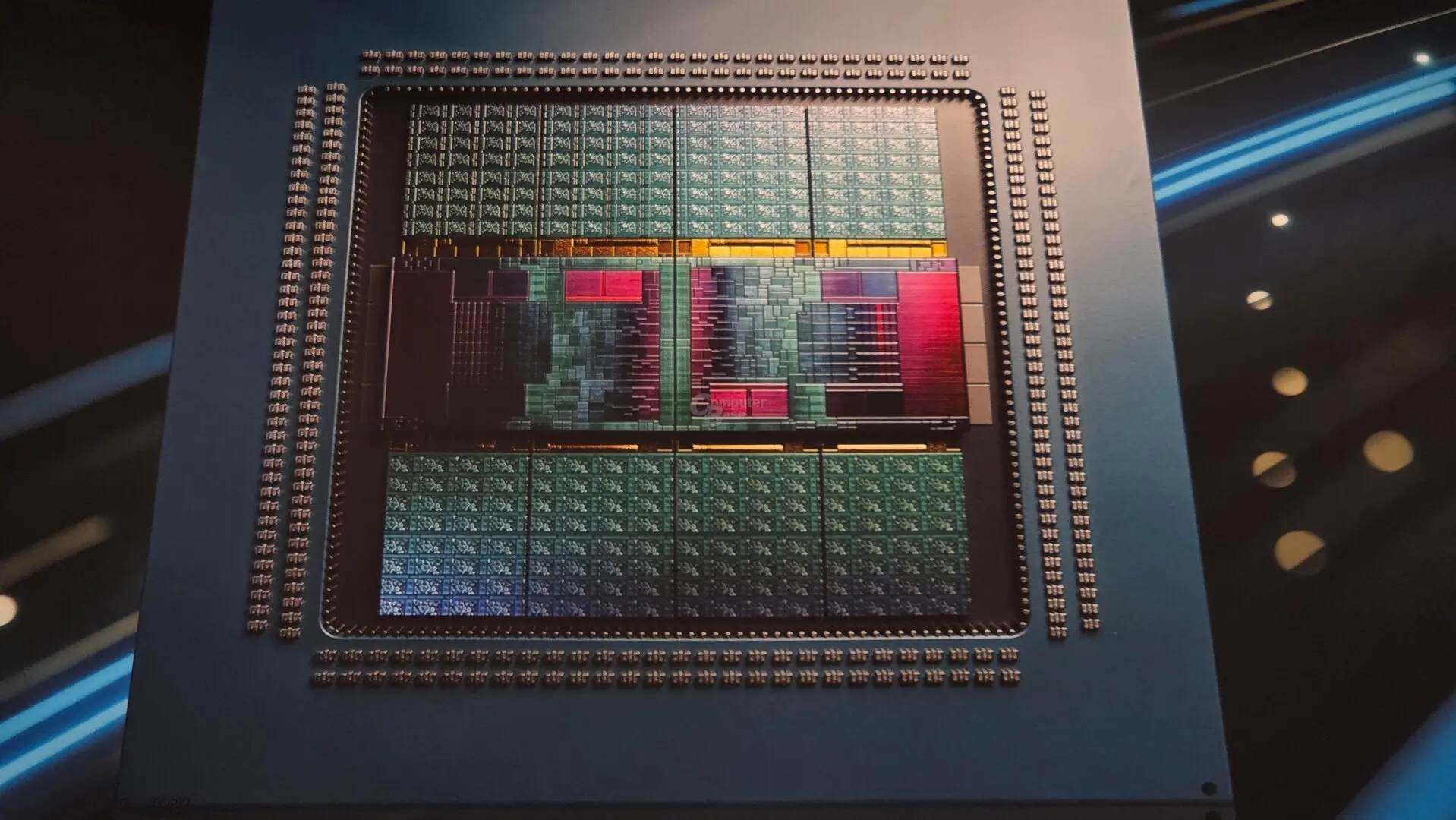 AMD'den Çığır Açan Hamle: 256 Çekirdekli Zen 6 Tabanlı EPYC Venice Tanıtıldı!