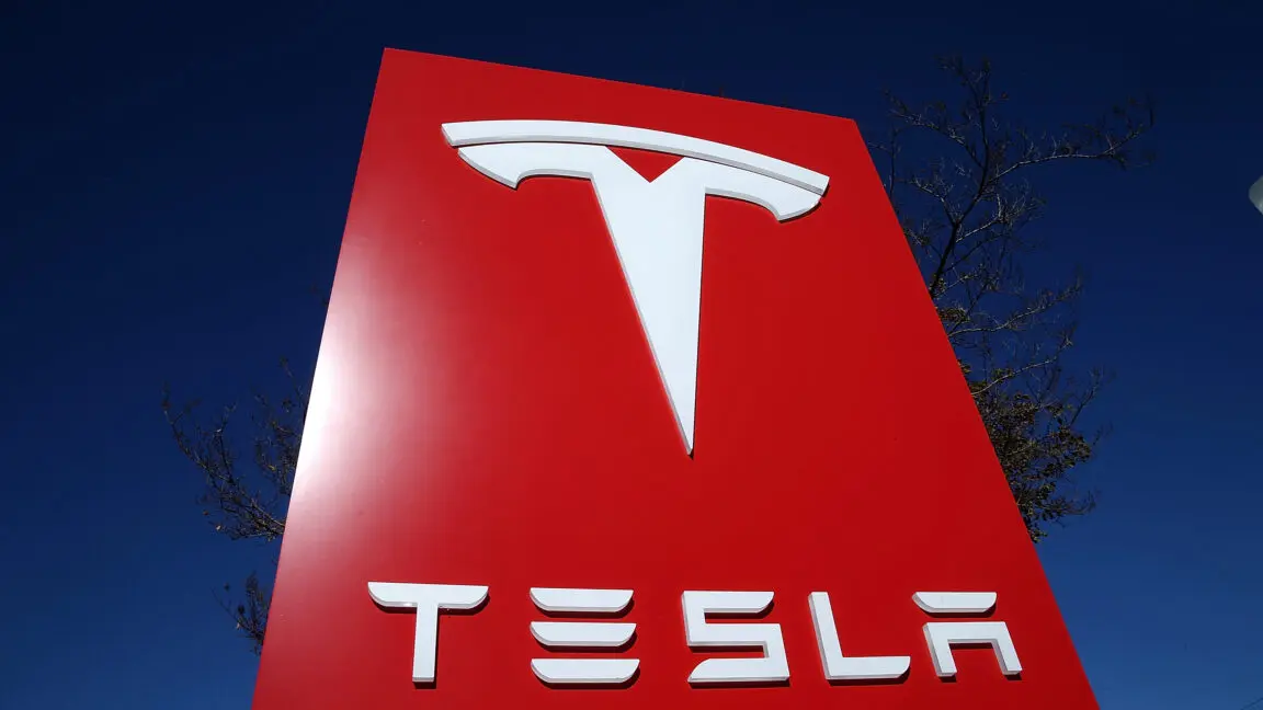 Tesla'da Çeyrek Bazında Yüzde 25 Artış: Elektrikli Araç Satışları Zirveye Taşıdı