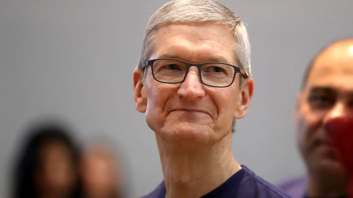 Apple'dan Beklentileri Aşan Gelirler: iPhone Satışları Tavan Yaparken Hizmet Gelirleri Düşüşte