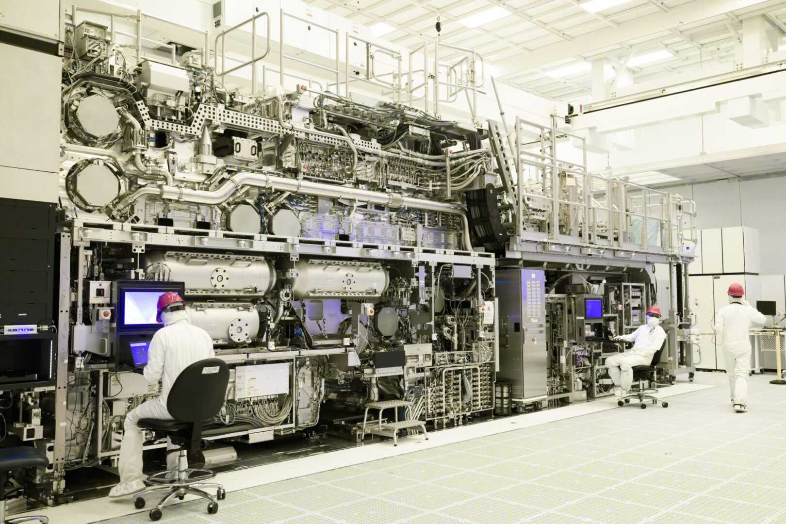 Intel'den Çığır Açan Adım: Panther Lake Çipleri Yeni Nesil ASML Teknolojisiyle Üretiliyor!