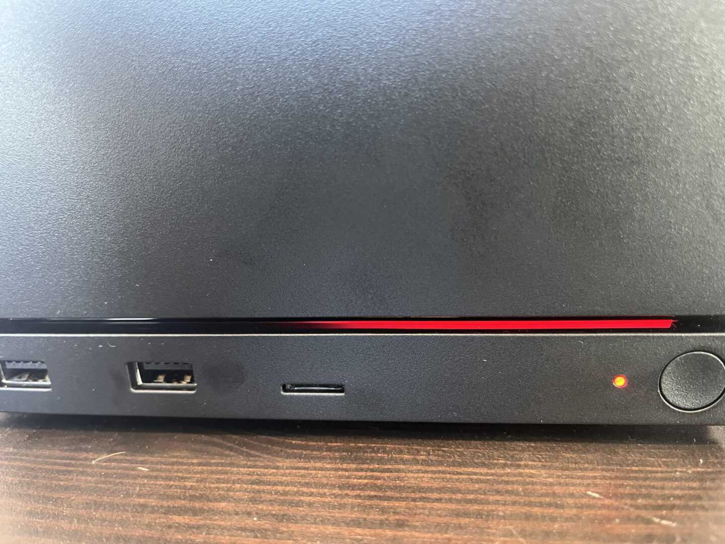 Steam Machine'daki 'Ölüm Kırmızısı Çizgi'nin Gizemi Çözüldü: GPU Değil, Hafıza Eğitimi!