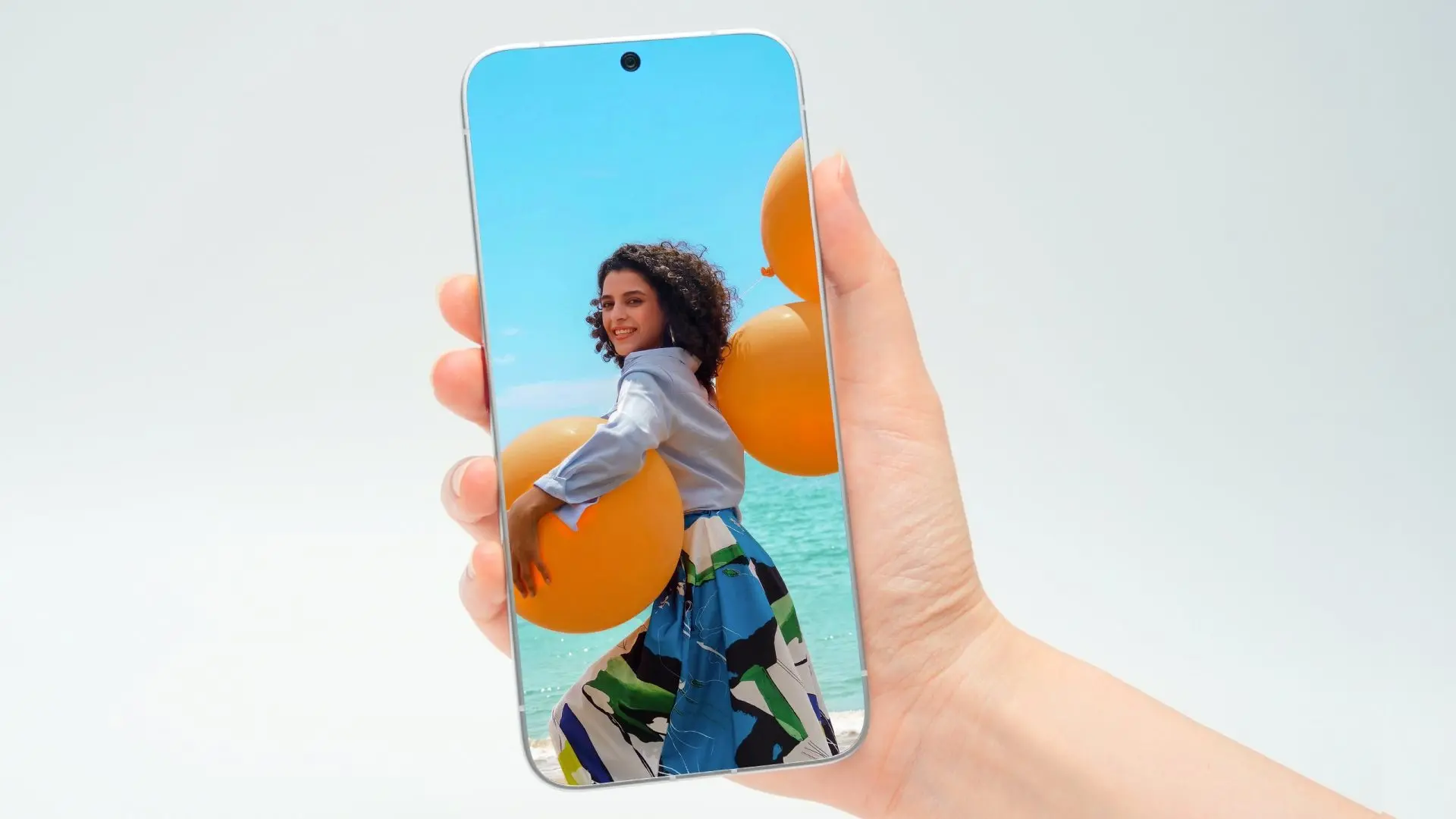TECNO'dan İnanılmaz Konsept: Kenarlıksız Ekran ile Akıllı Telefon Sınırlarını Zorluyor!