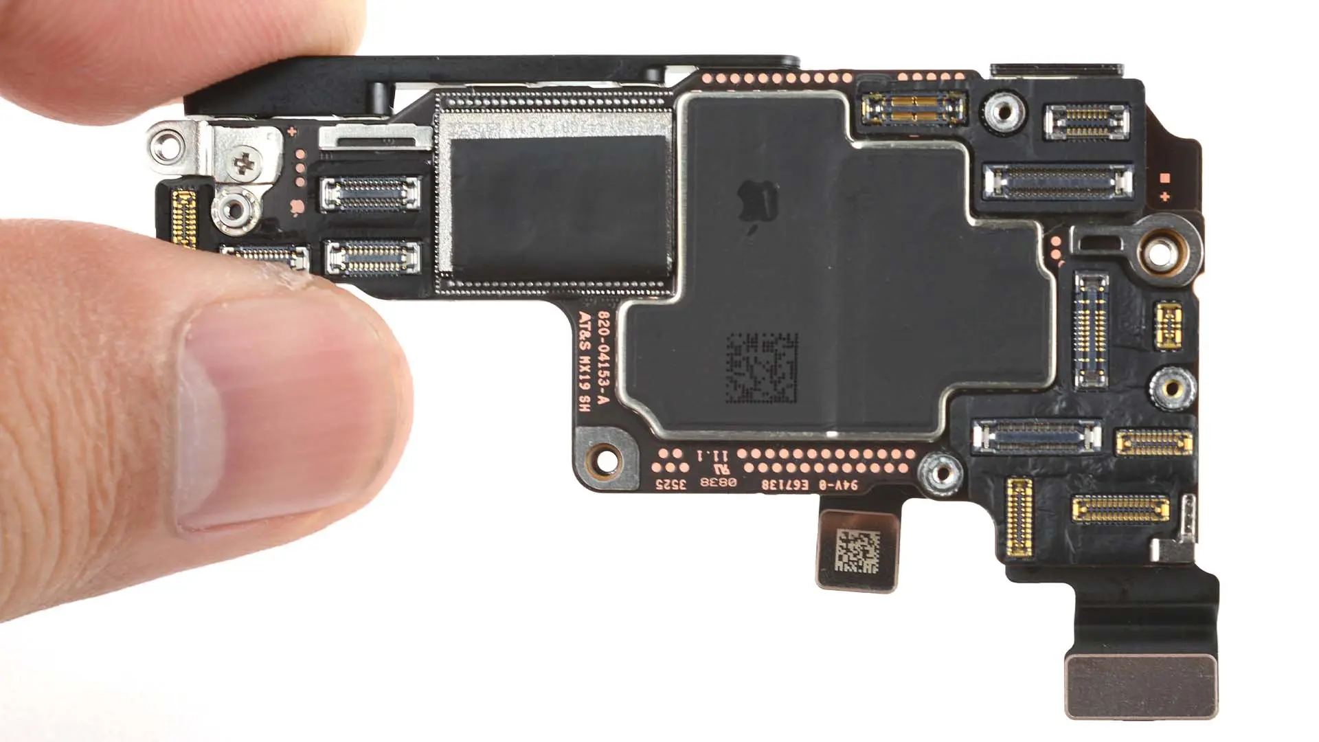 Apple'ın Son 20 Yılda Karşılaşmadığı Hafıza Krizi: Fiyatlar Yükseliyor, Talep Artıyor!