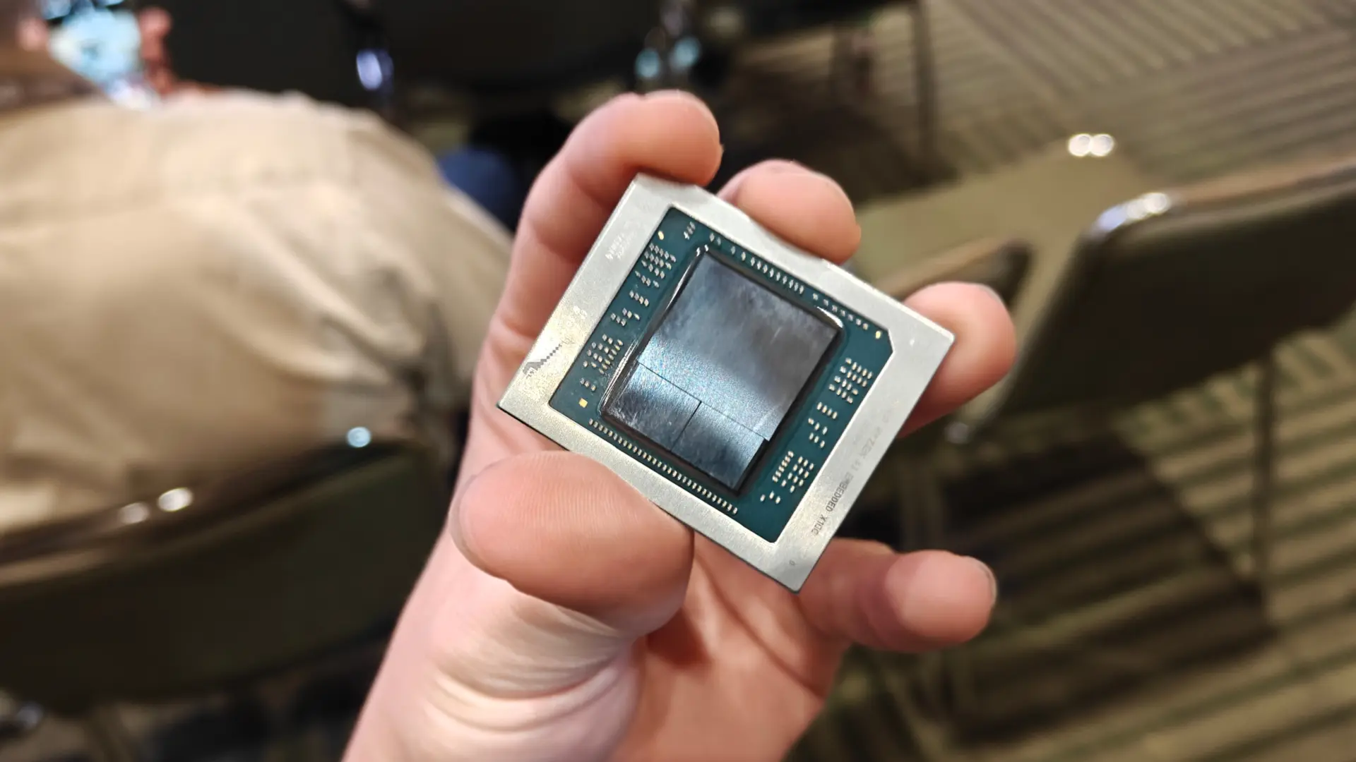 AMD'den Robotlara Güç Verecek Yeni X100 Serisi: Yapay Zekayı Fiziksel Dünyaya Taşıyor