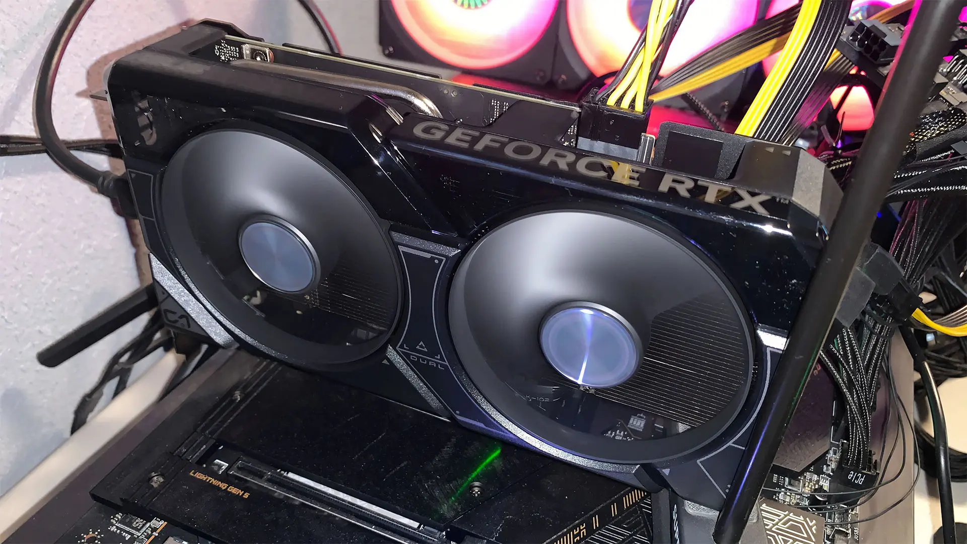 Çinli Modifiye Uzmanı Başardı: RTX 4060, Windows 11 Destekli Huawei Arm İş İstasyonunda Çalıştırıldı!