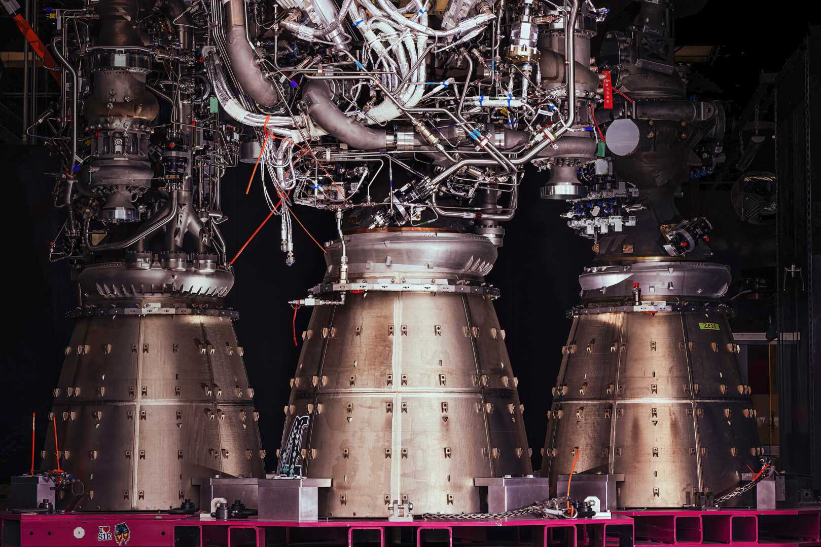 Roket Raporu: Yeni Fırlatma Kuralı Çevresel Düzenlemeleri Sınırlandırabilir mi? Falcon 9 Ay'a Çarpıyor!