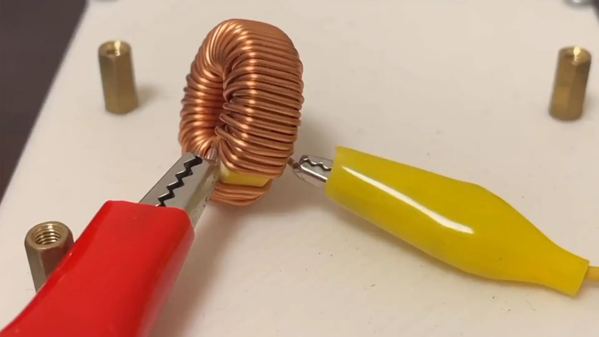 Teknoloji Dünyasında Çığır Açan Keşif: Coil Whine Sesleri Artık Müzik Olabilir!