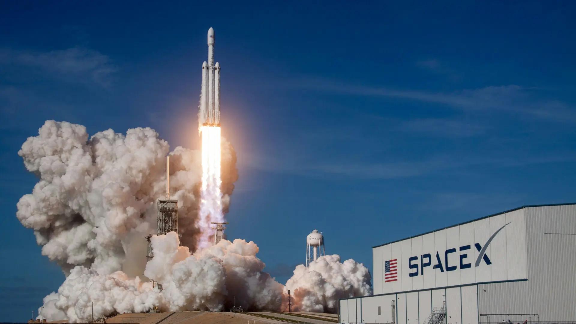 Uzay Çöpü Aya Çarpıyor: 8600 km/s Hızla Dev Bir Kaza Geliyor!