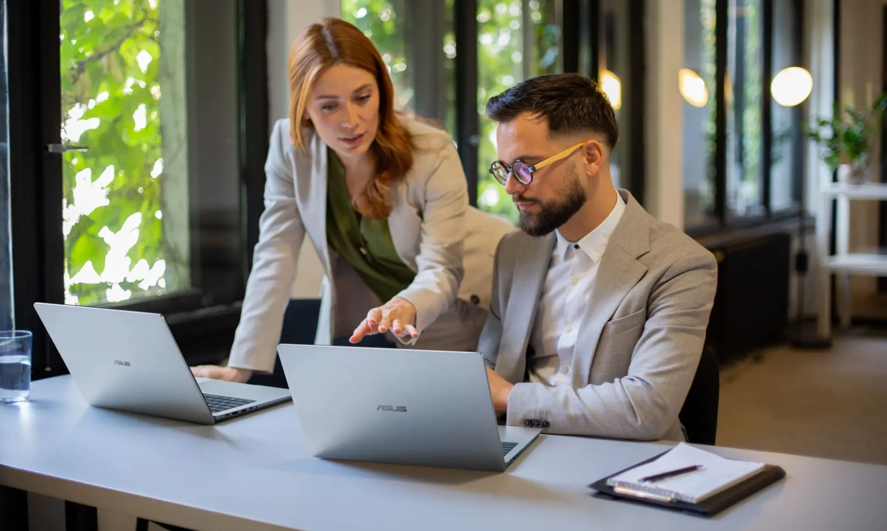 ASUS'tan Profesyonellere Özel: Yeni ExpertBook P3 ve B3 Dizüstü Bilgisayarlar Tanıtıldı!