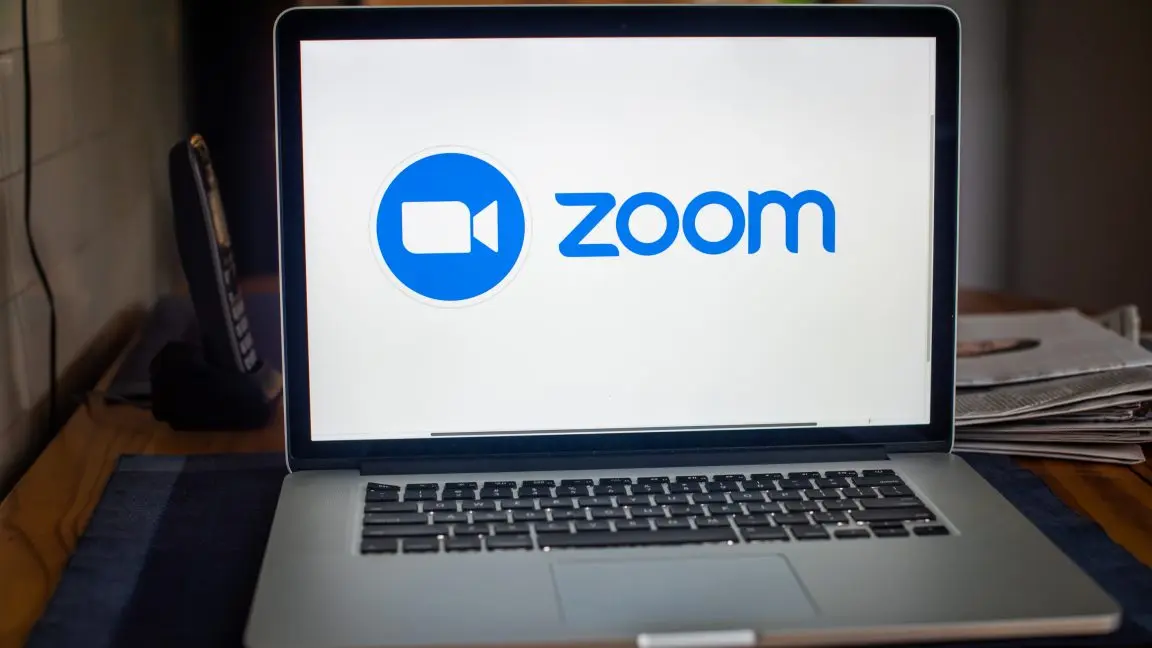 Zoom'da Ekran Paylaşımıyla Cihaz Ele Geçirme Tehlikesi: Yapay Zeka Devrede!