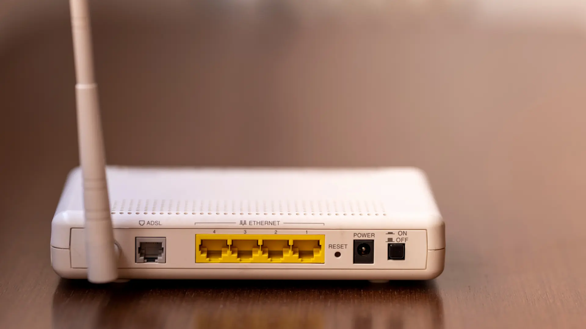 Güvenlik Uzmanları Dikkat Çekti: Çin Malı Router'larda Gizlenen Üç Farklı Arka Kapı Tespit Edildi!