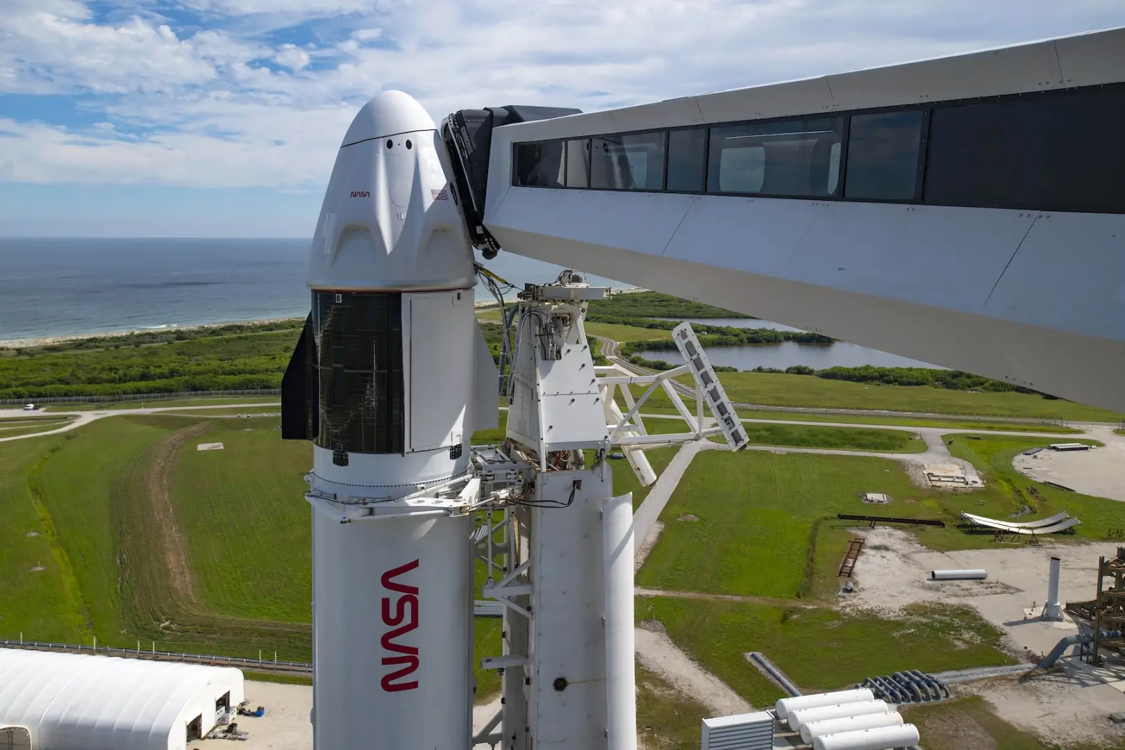 Teknolojik Gelişmeler Uzayda Yeni Bir Kriz Yaratıyor: NASA'nın 'Dragon' Çıkmazı