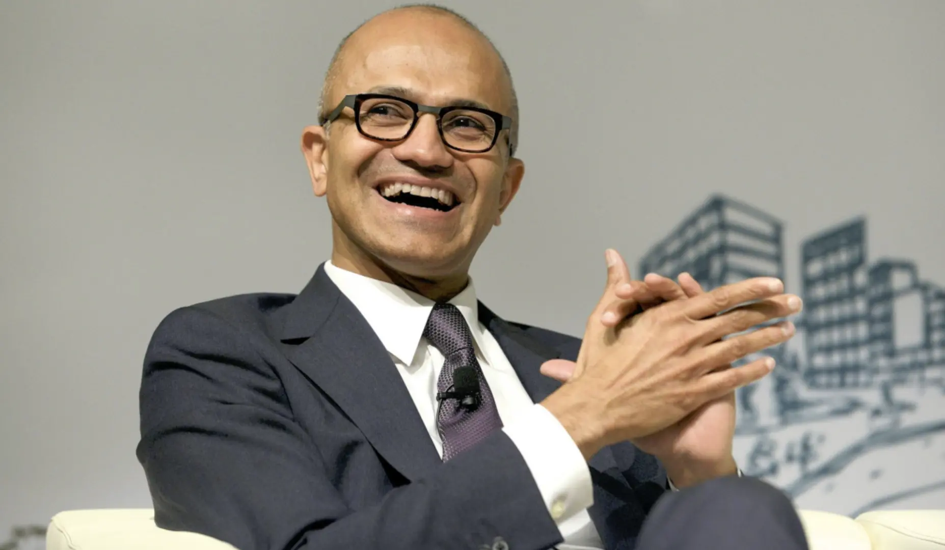 Microsoft CEO'dan Yapay Zeka Açıklaması: Güvenmek Yerine Sorguluyor!