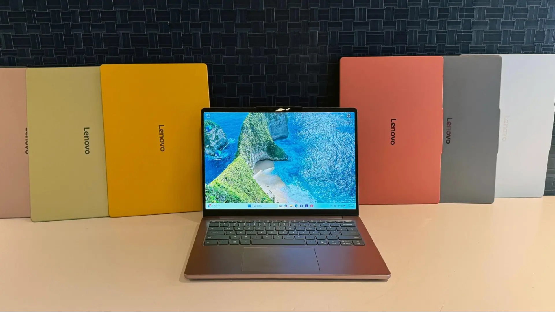 Lenovo IdeaPad Vibe ile Renklenin: Snapdragon X ve AMD AI 400'lü Yeni Nesil Dizüstü Bilgisayarlar Türkiye'de!