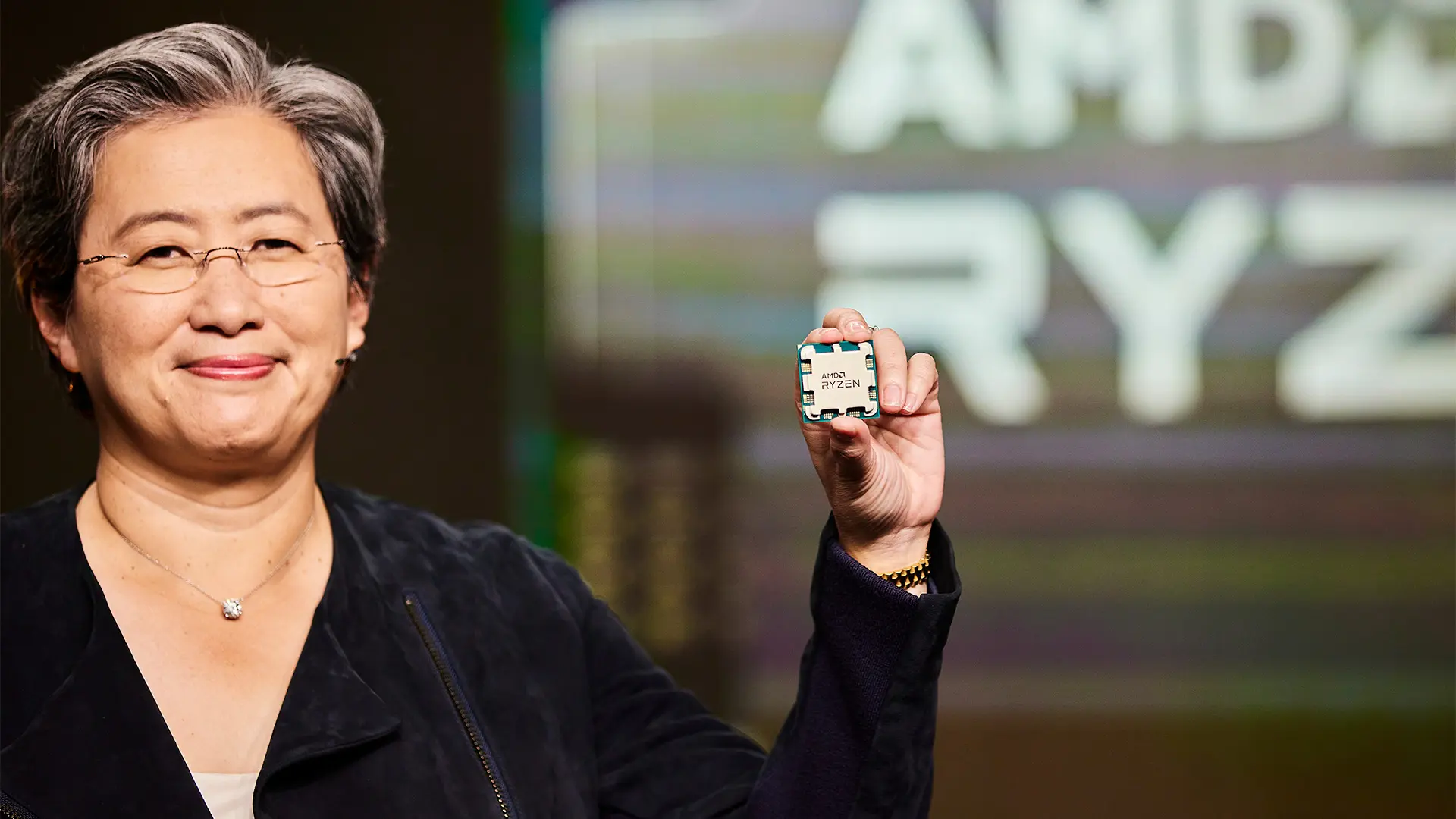 Lisa Su'dan AM4 Kullanıcılarına Veda Hediyesi: Ryzen 7 5800X3D'nin Hikayesi Teknoscope'ta!