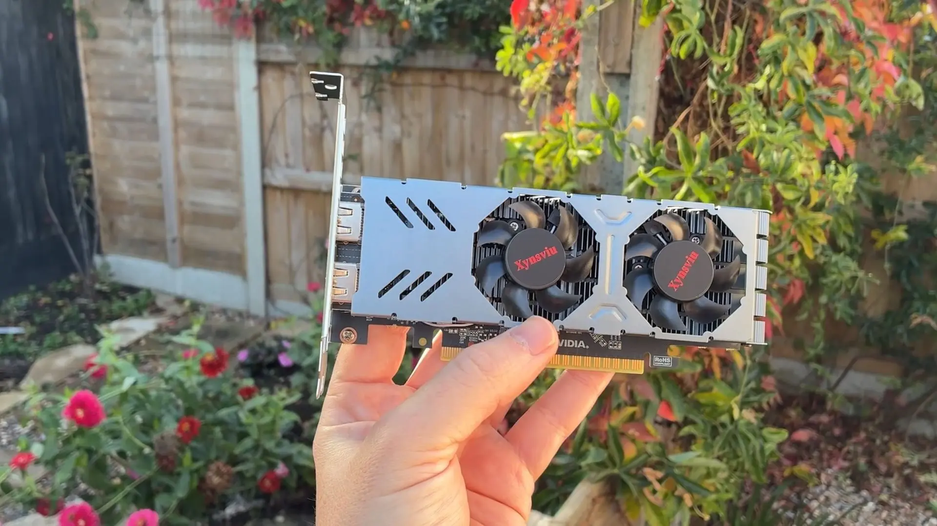 Nadir Bulunan 8GB VRAM'li GTX 750 Ti, Cyberpunk 2077'de 30 FPS Sunuyor!