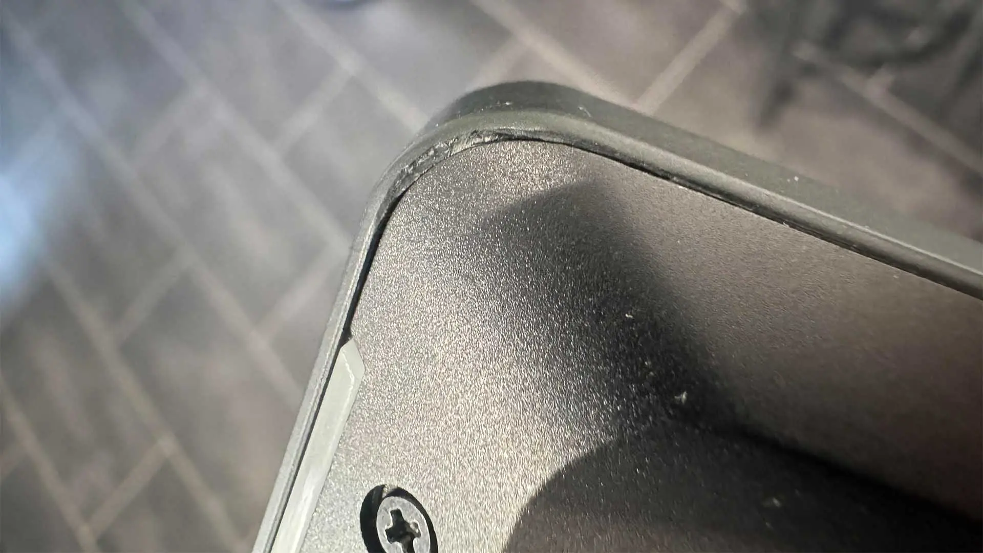 Lenovo Servisinden Dönen RTX 5090'lı Oyuncu Dizüstü Bilgisayar Müşteriye Hasarlı Ulaştırıldı, Firma 400 Dolar İstiyor!