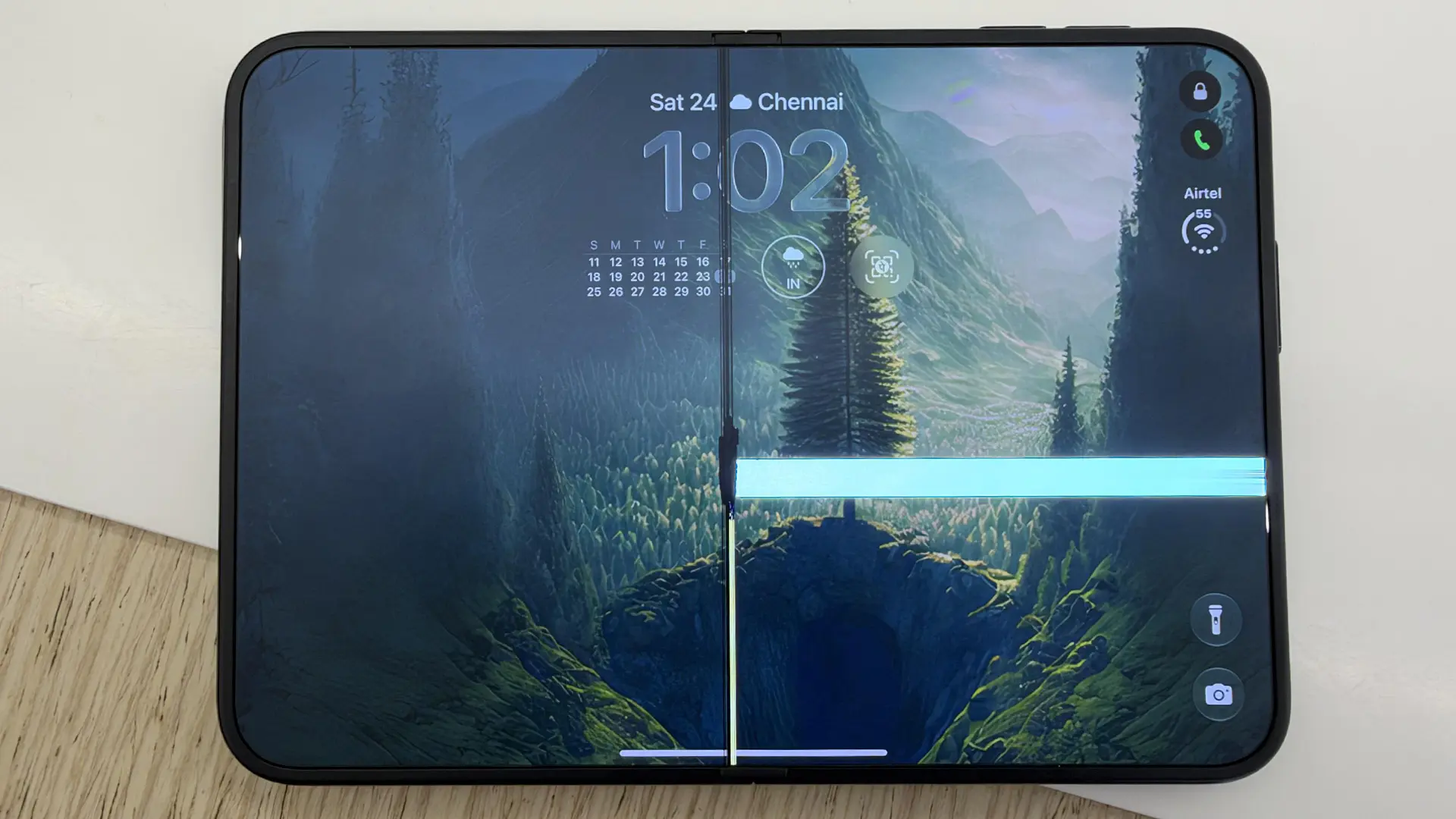 Apple'ın Yeni iPhone Duo'su Ekran Sorunlarıyla Başladı: İlk Kullanıcılar Mağdur!